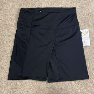 Lit 26 biker shorts w/ pockets size M